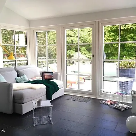 At The In Bad Apartman *