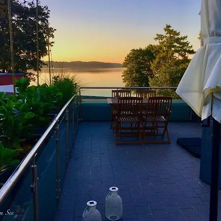 At The In Bad Apartman