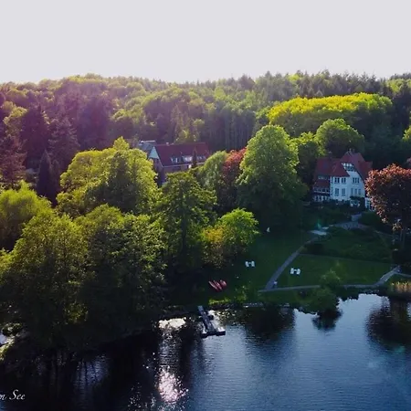 At The In Bad Apartman *